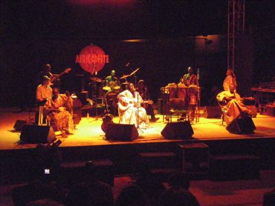 Musik - ein Highlight jeder Senegalreise. Hier mit Baaba Maal
